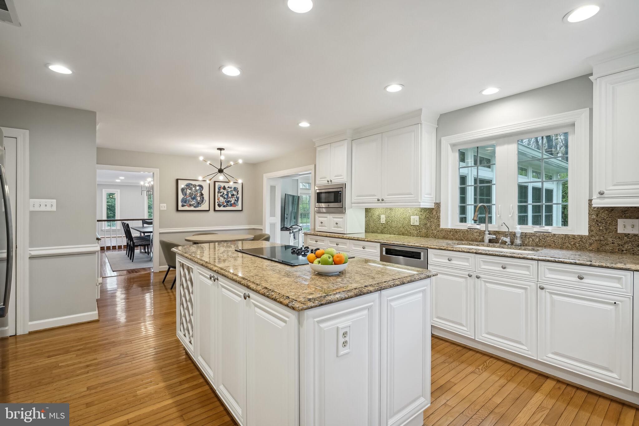 HIDDEN ESTATES - Residential