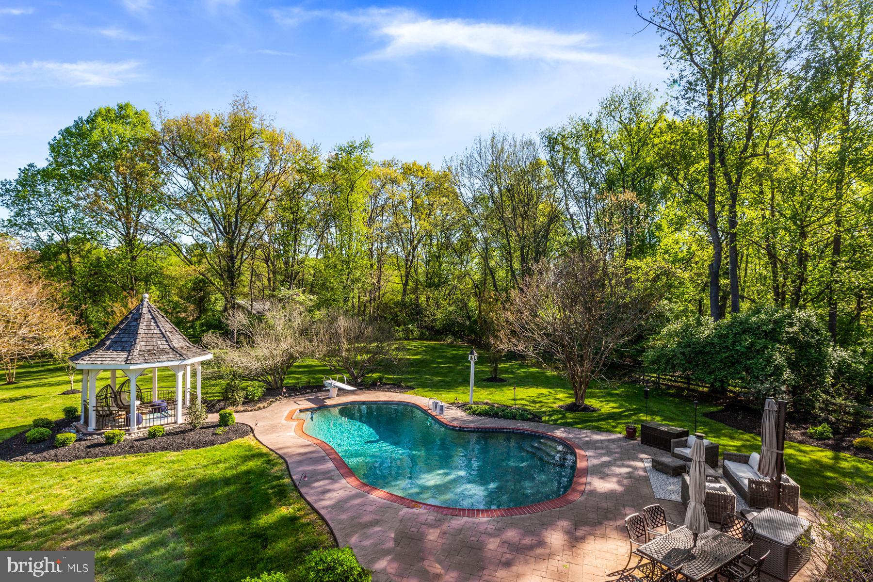 HIDDEN ESTATES - Residential