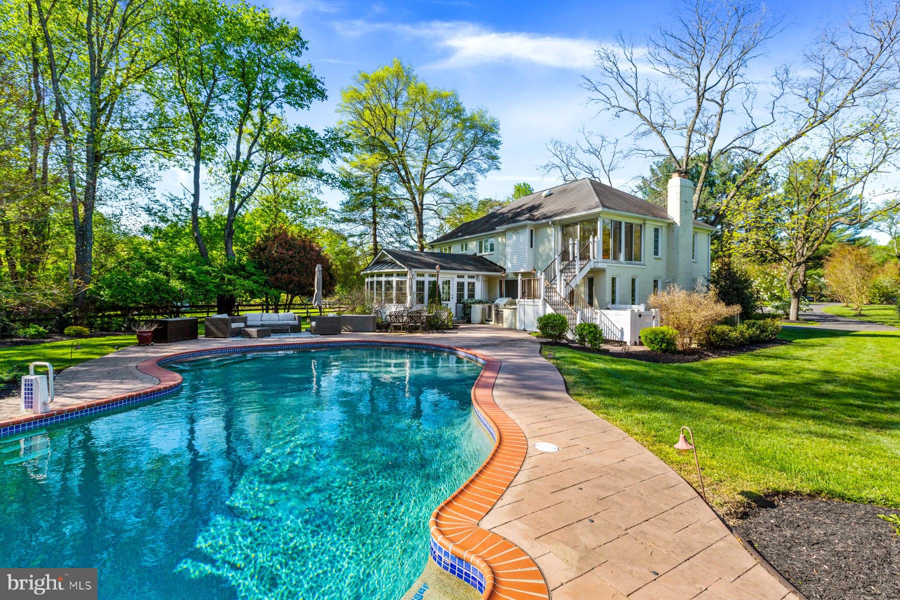 HIDDEN ESTATES - Residential