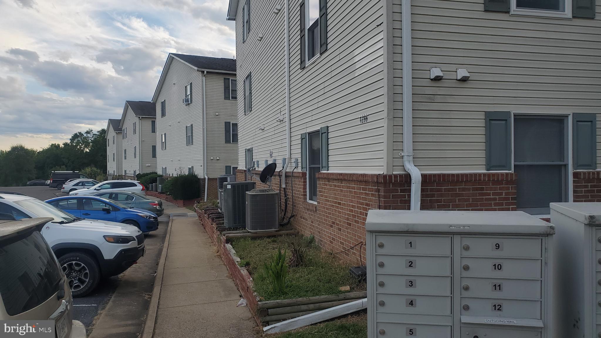 WOODSTOCK - Residential Lease