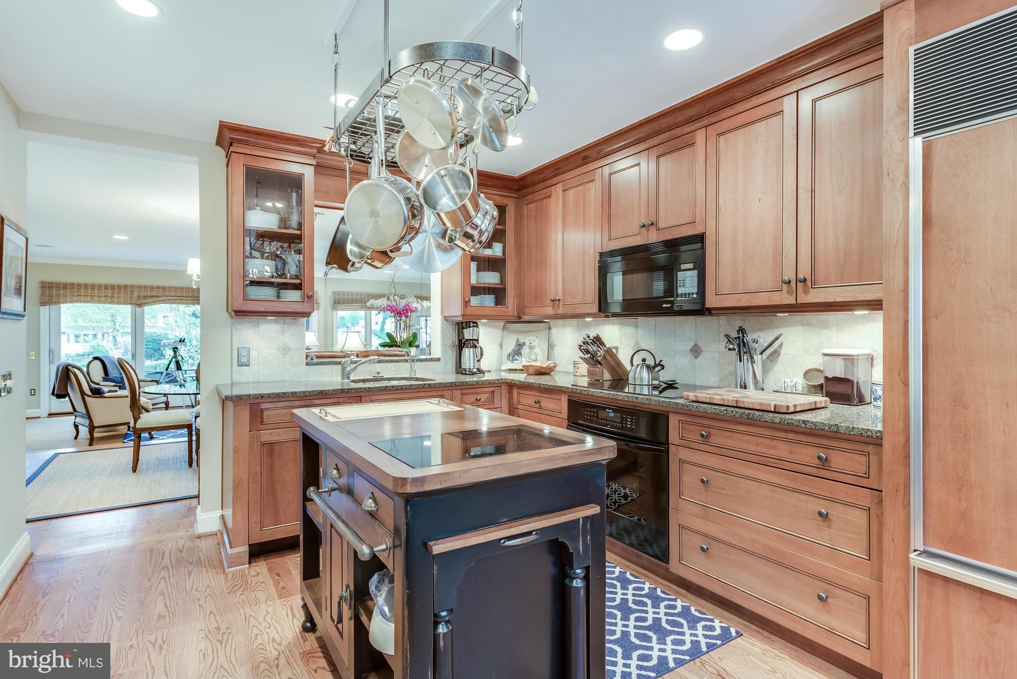 CHESAPEAKE LANDING - Residential