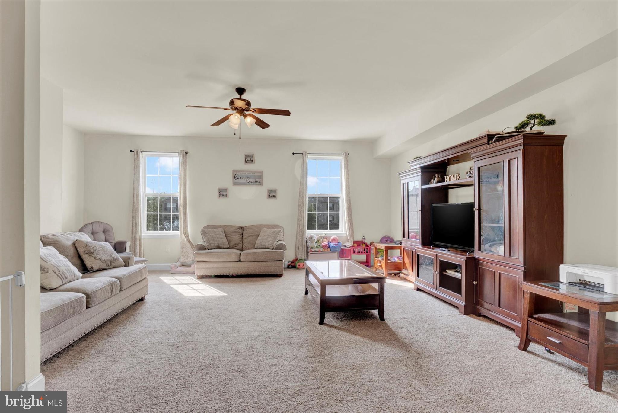 PARKSIDE TOWNHOMES - Residential