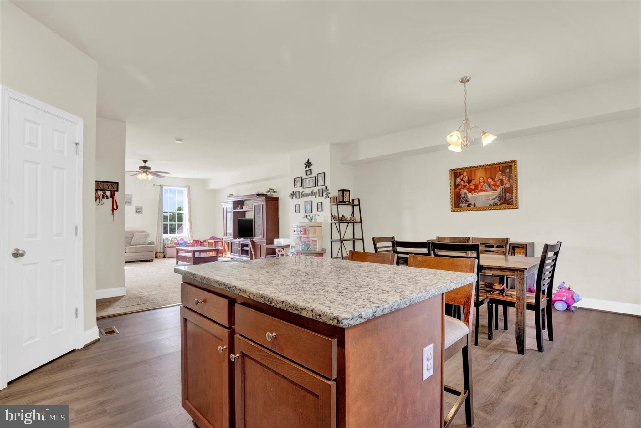 PARKSIDE TOWNHOMES - Residential