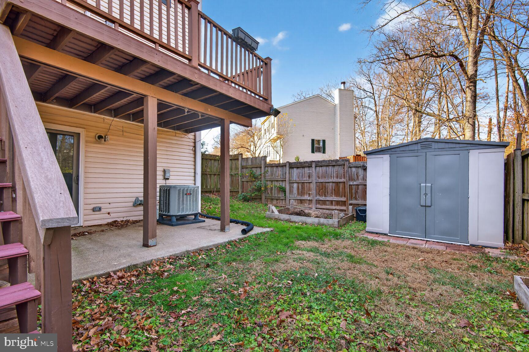 LONDON COMMONS - Residential