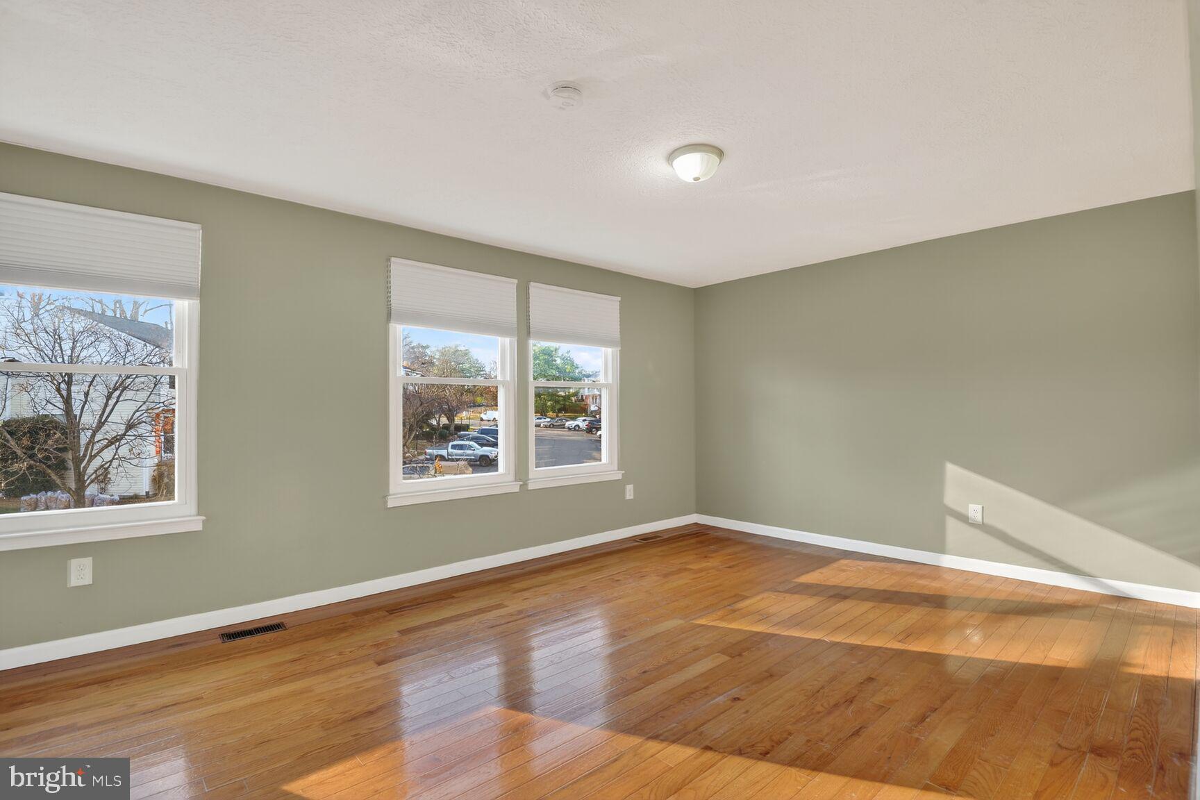 LONDON COMMONS - Residential