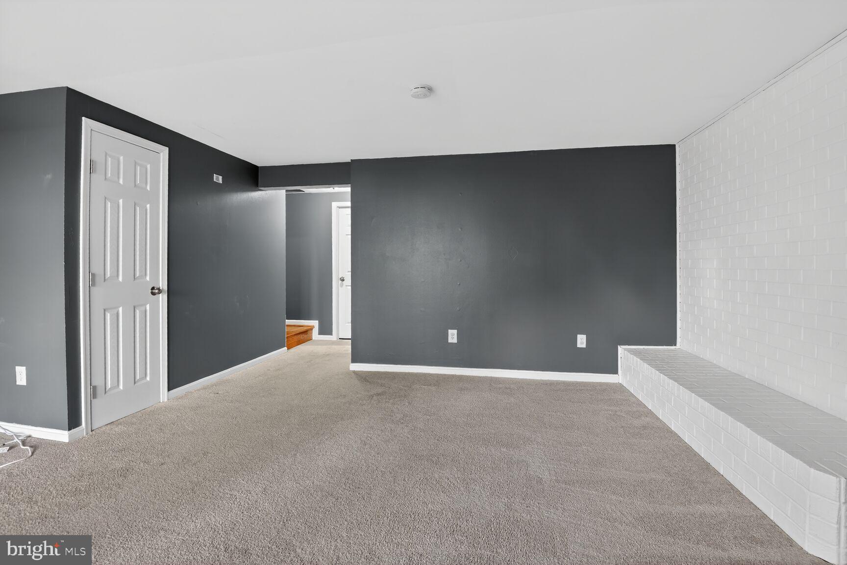 LONDON COMMONS - Residential