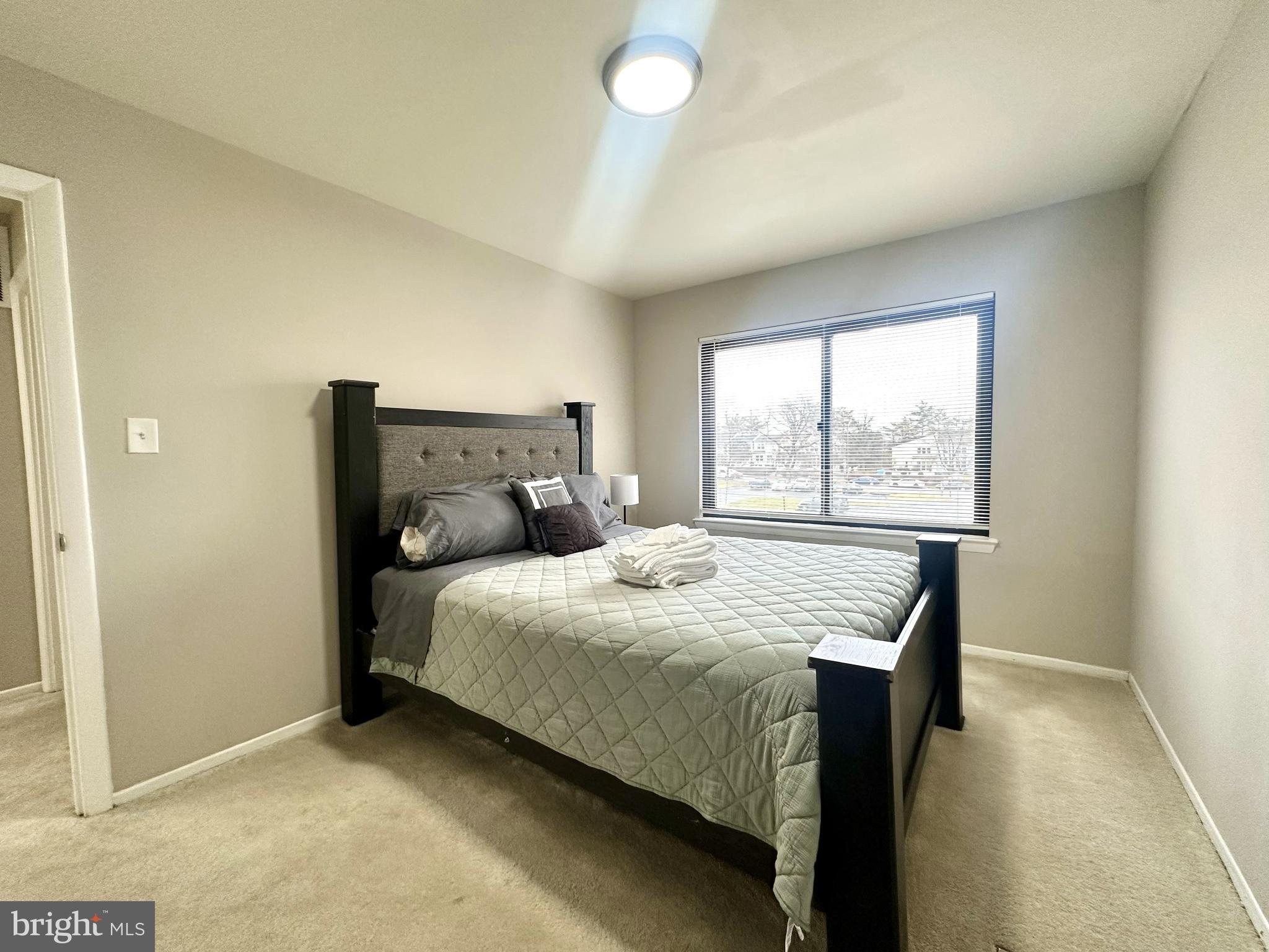 COUNTRY SCENE - Residential Lease