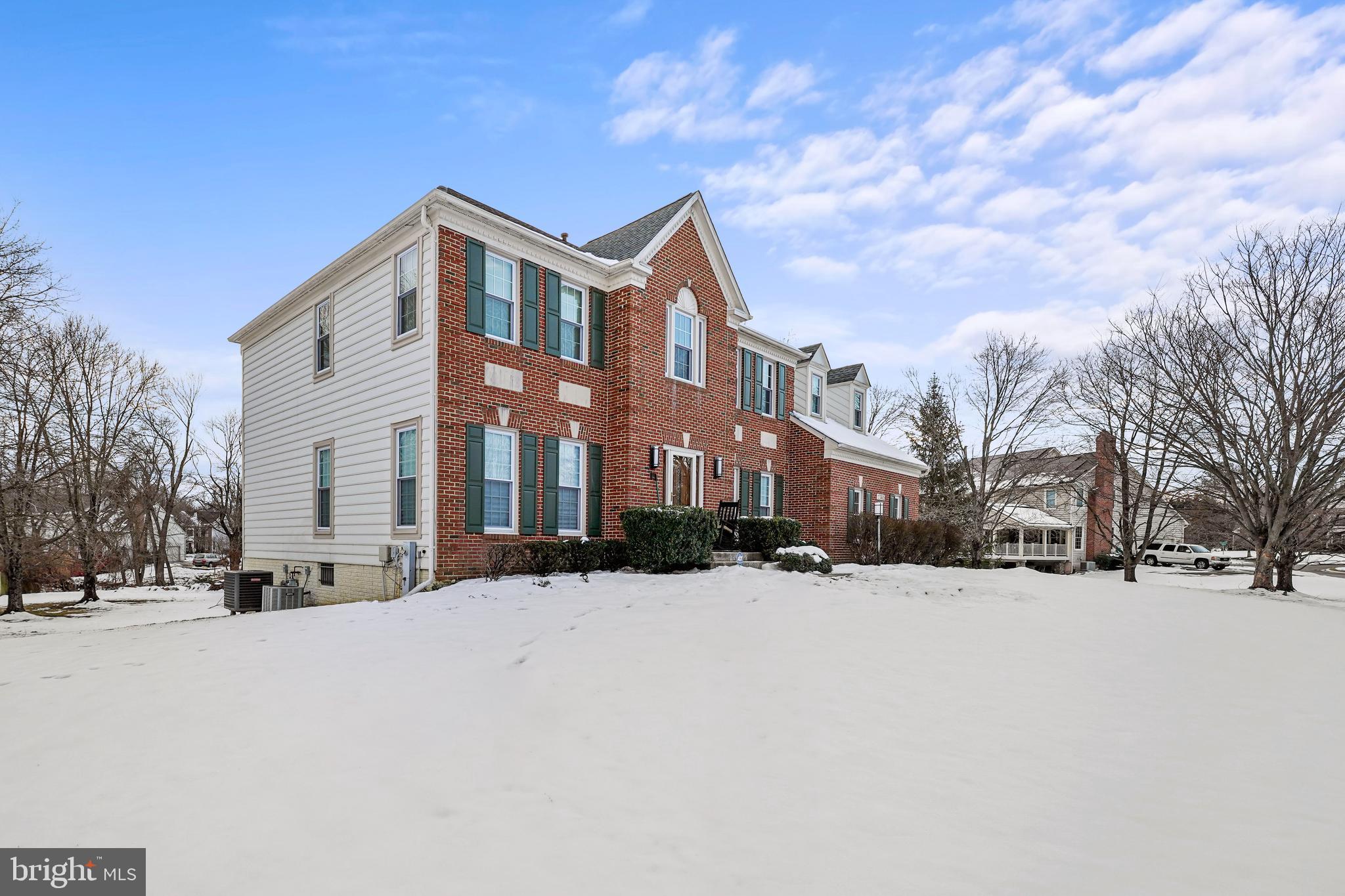 WOODMORE SOUTH - Residential