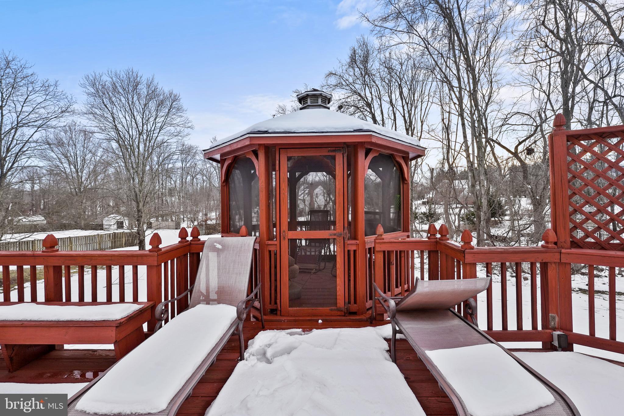 WOODMORE SOUTH - Residential