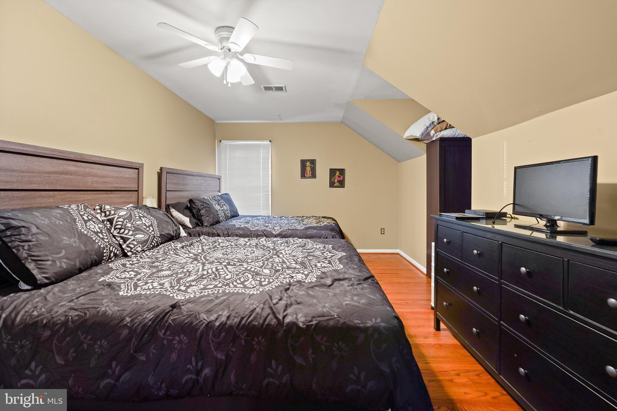 WOODMORE SOUTH - Residential