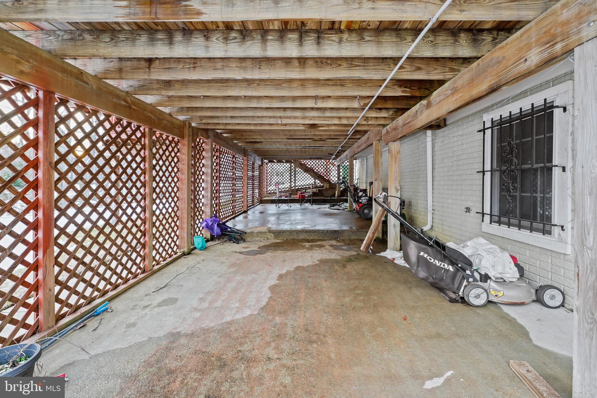 WOODMORE SOUTH - Residential