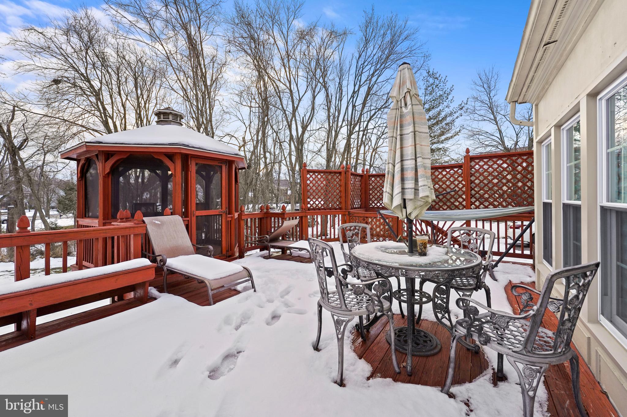 WOODMORE SOUTH - Residential