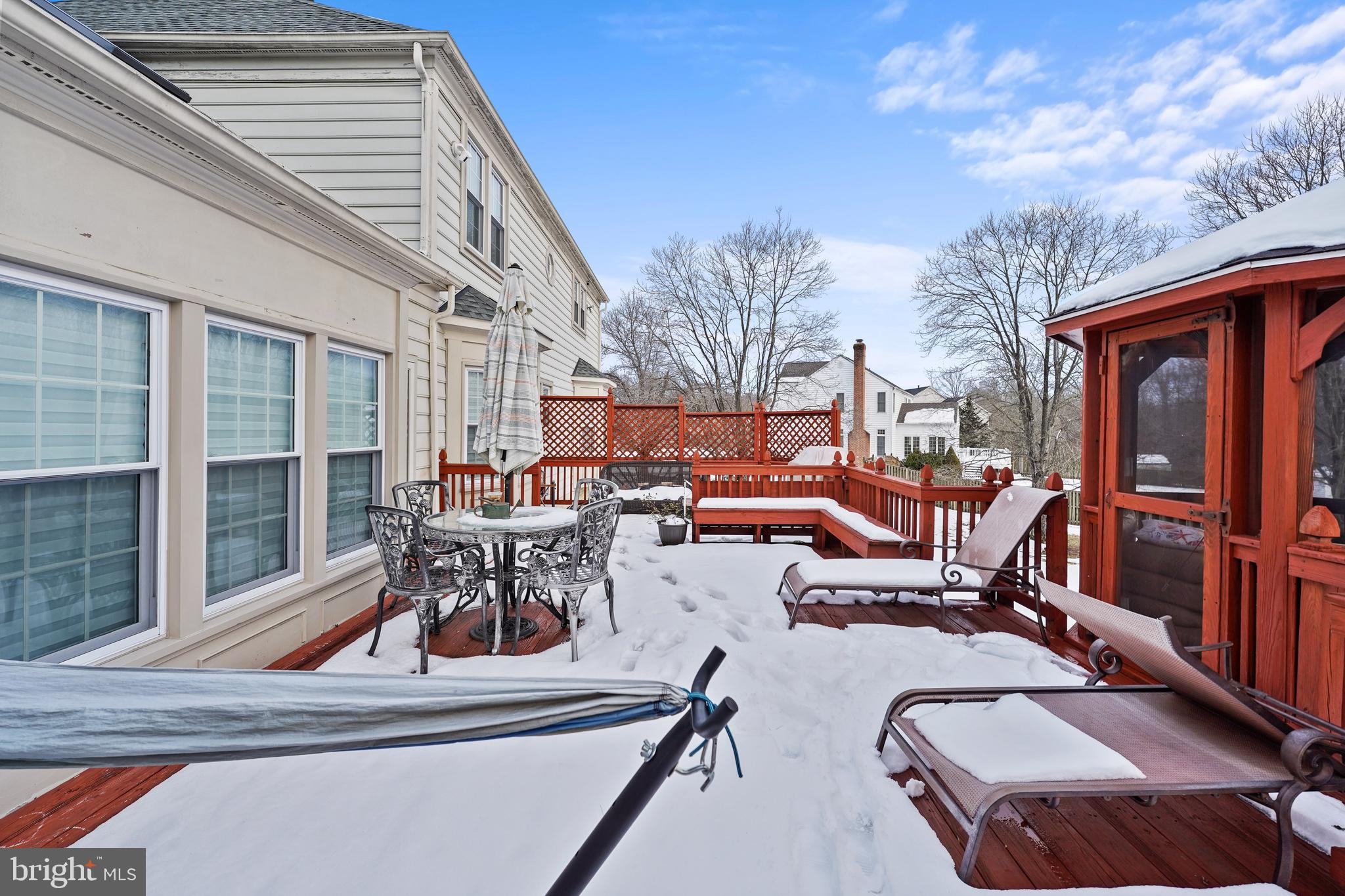 WOODMORE SOUTH - Residential