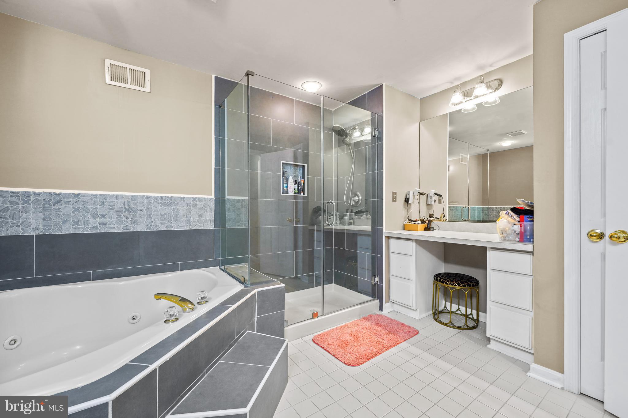 WOODMORE SOUTH - Residential