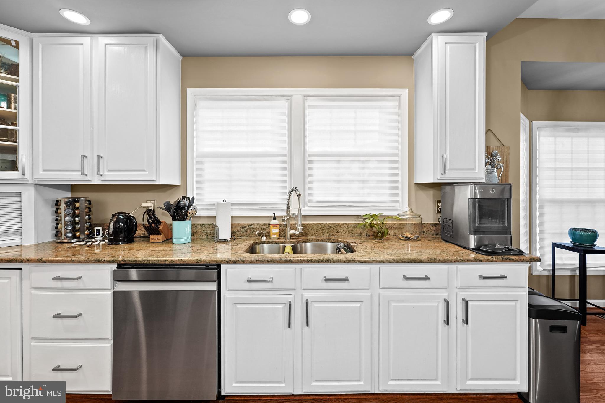 WOODMORE SOUTH - Residential