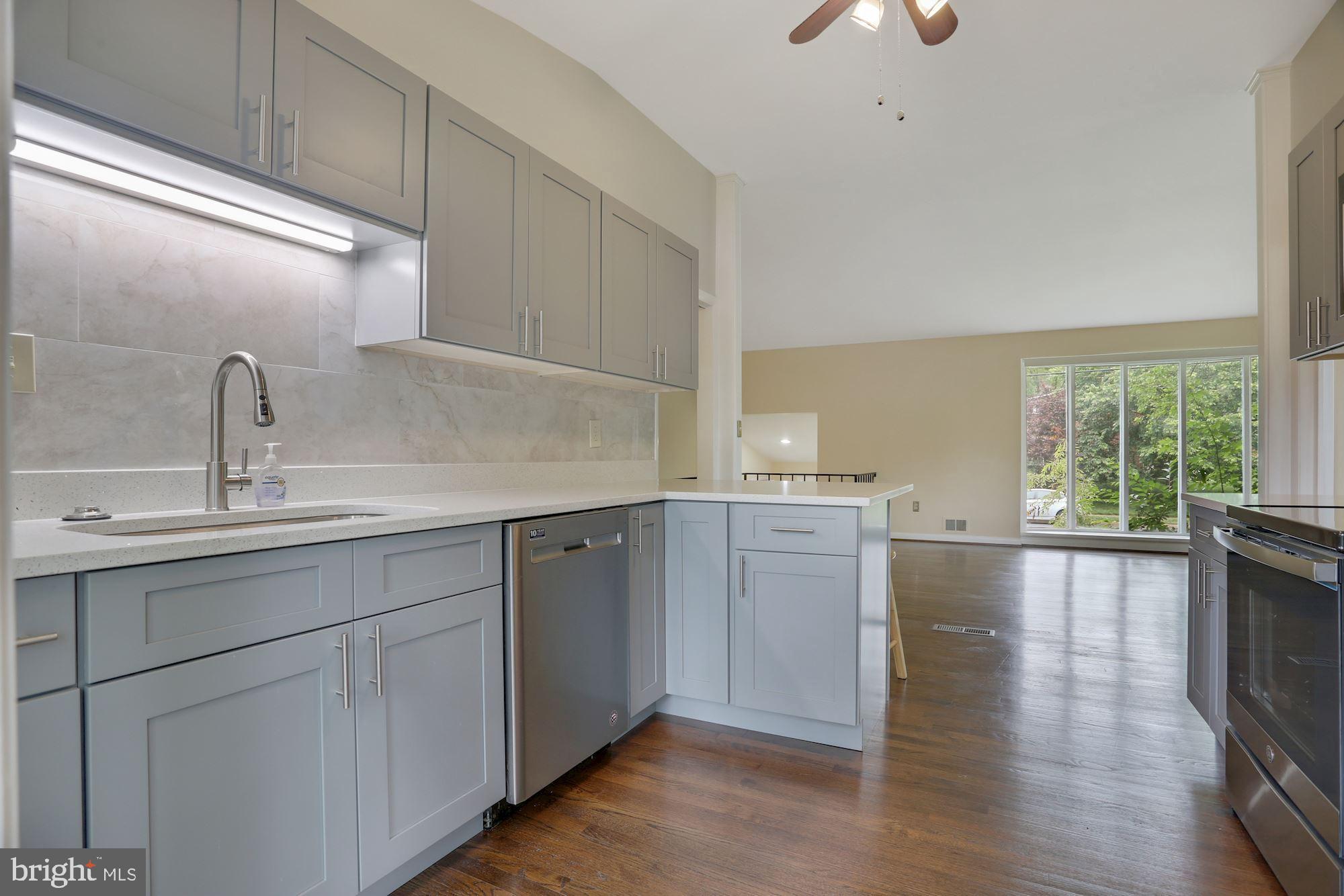 ROSEMONT - Residential Lease