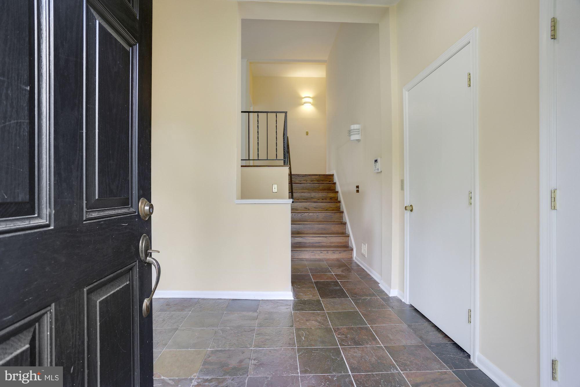 ROSEMONT - Residential Lease