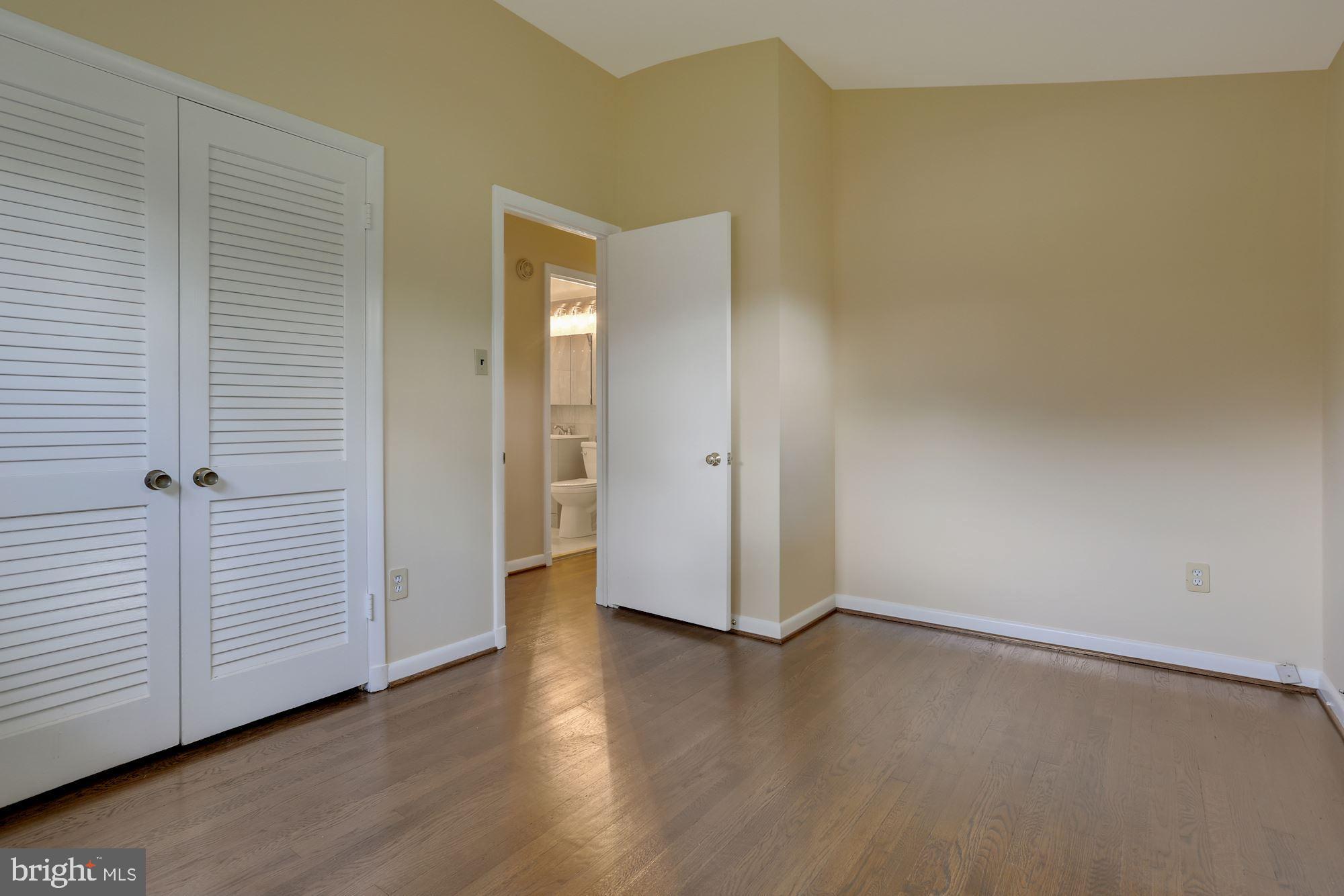 ROSEMONT - Residential Lease