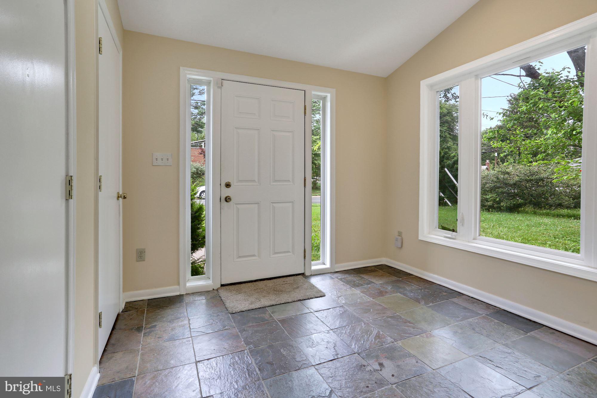 ROSEMONT - Residential Lease