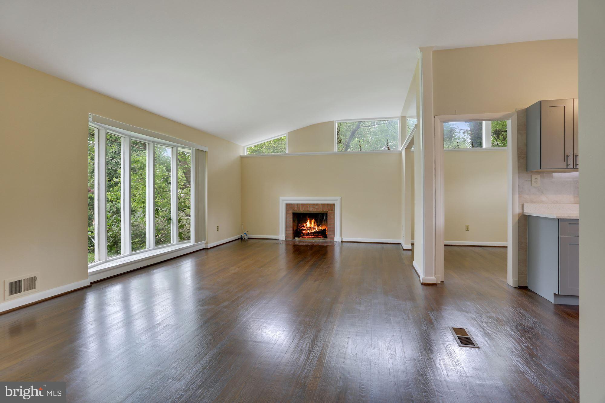 ROSEMONT - Residential Lease