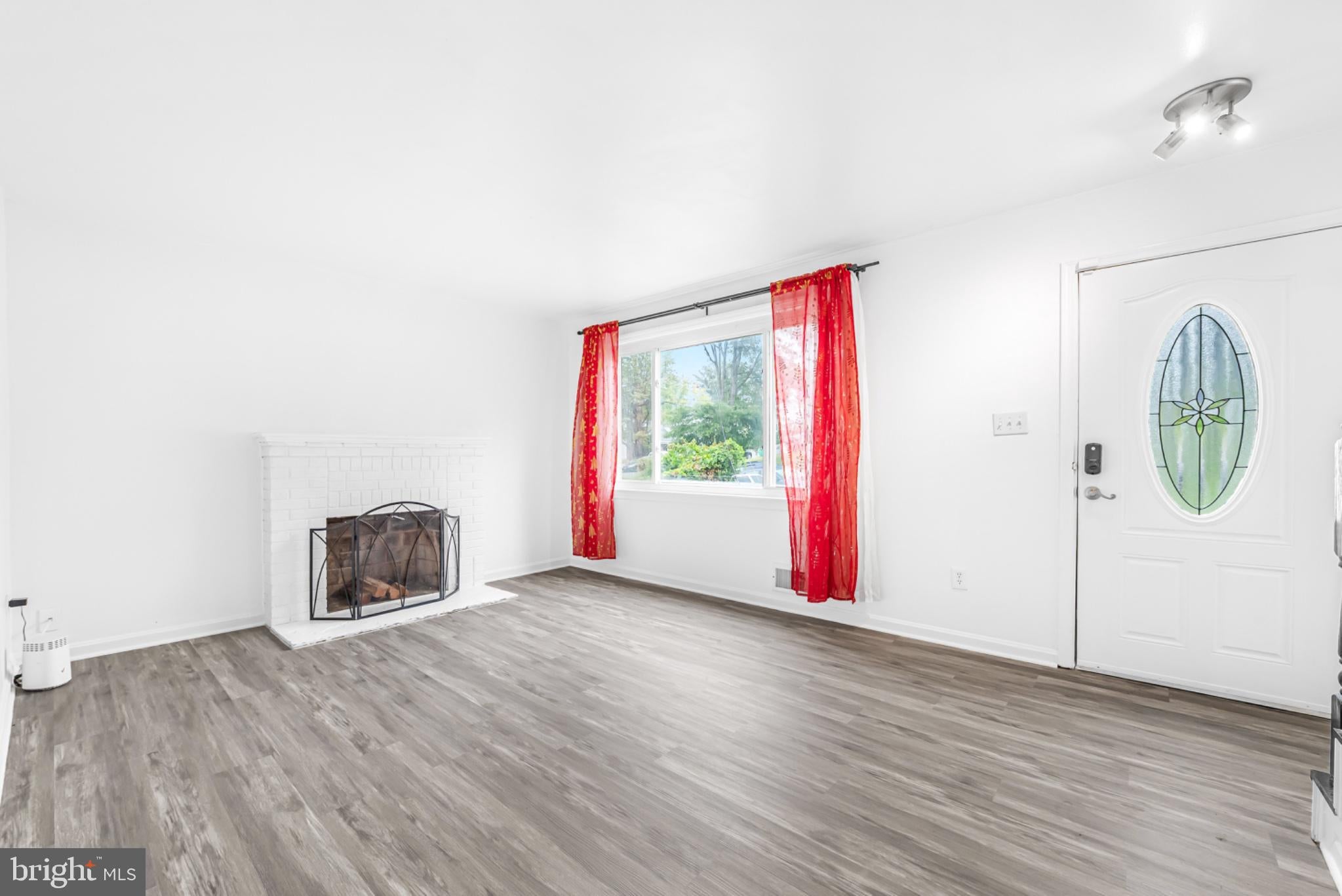 5609 ELBERTON COURT
