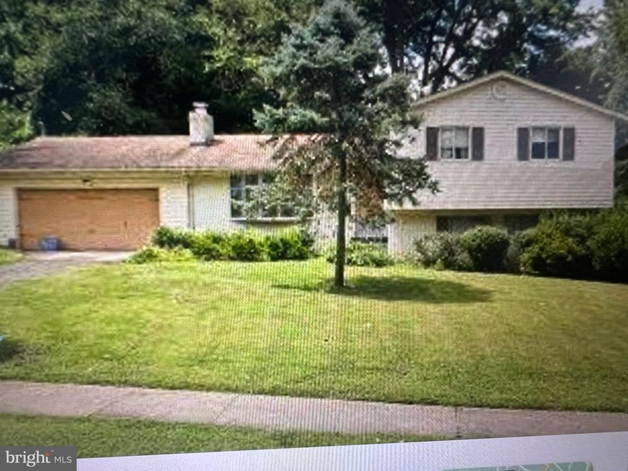 As is sale.
Seller opted to take an offer that closes super fast without any contingencies.