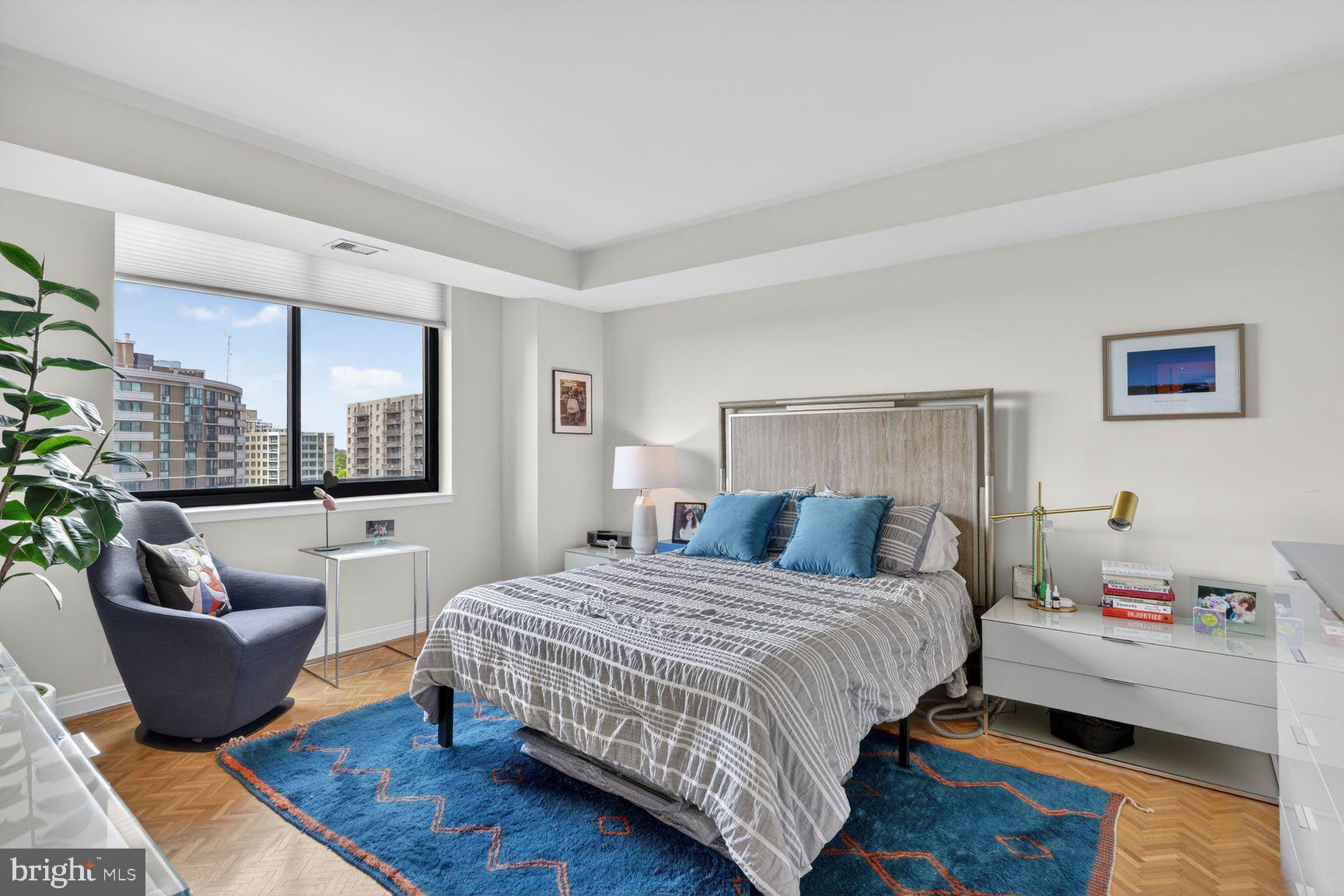 CHEVY CHASE - Residential