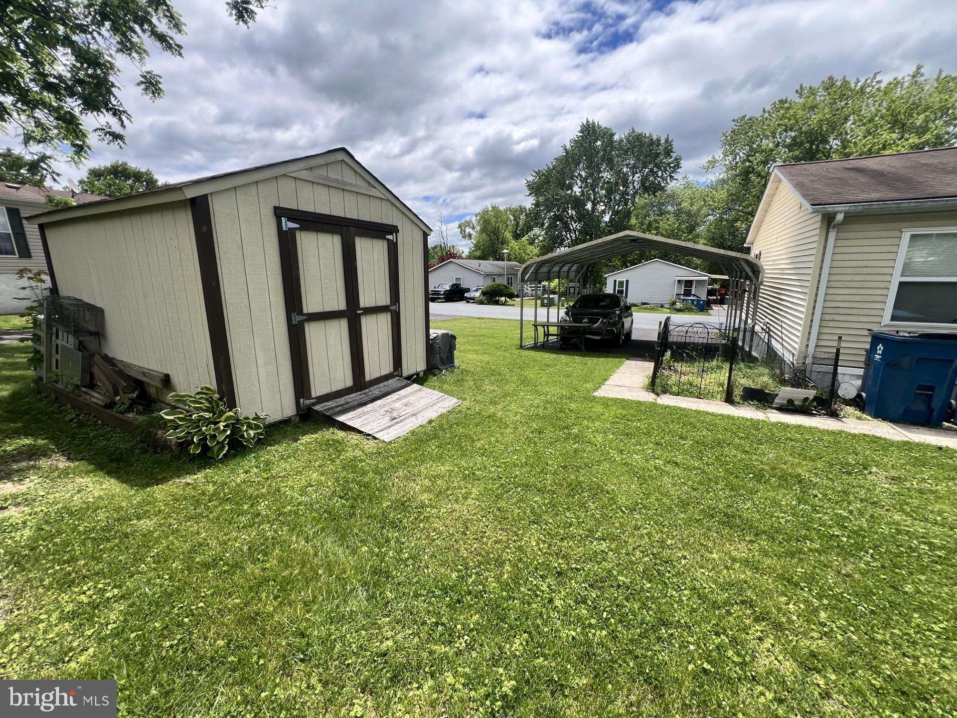 GREEN HILL MHP - Residential