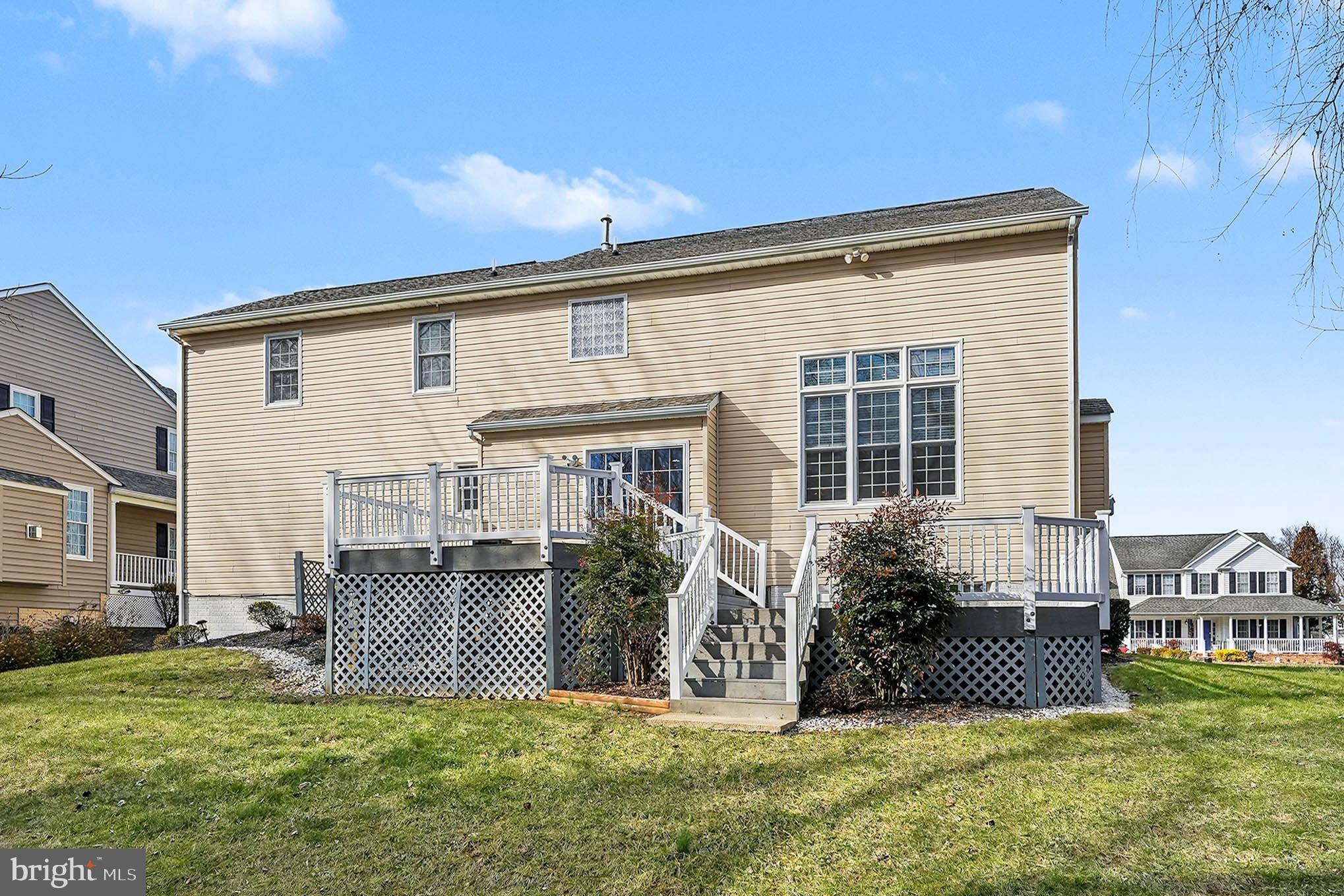 RIVER MEADOWS - Residential