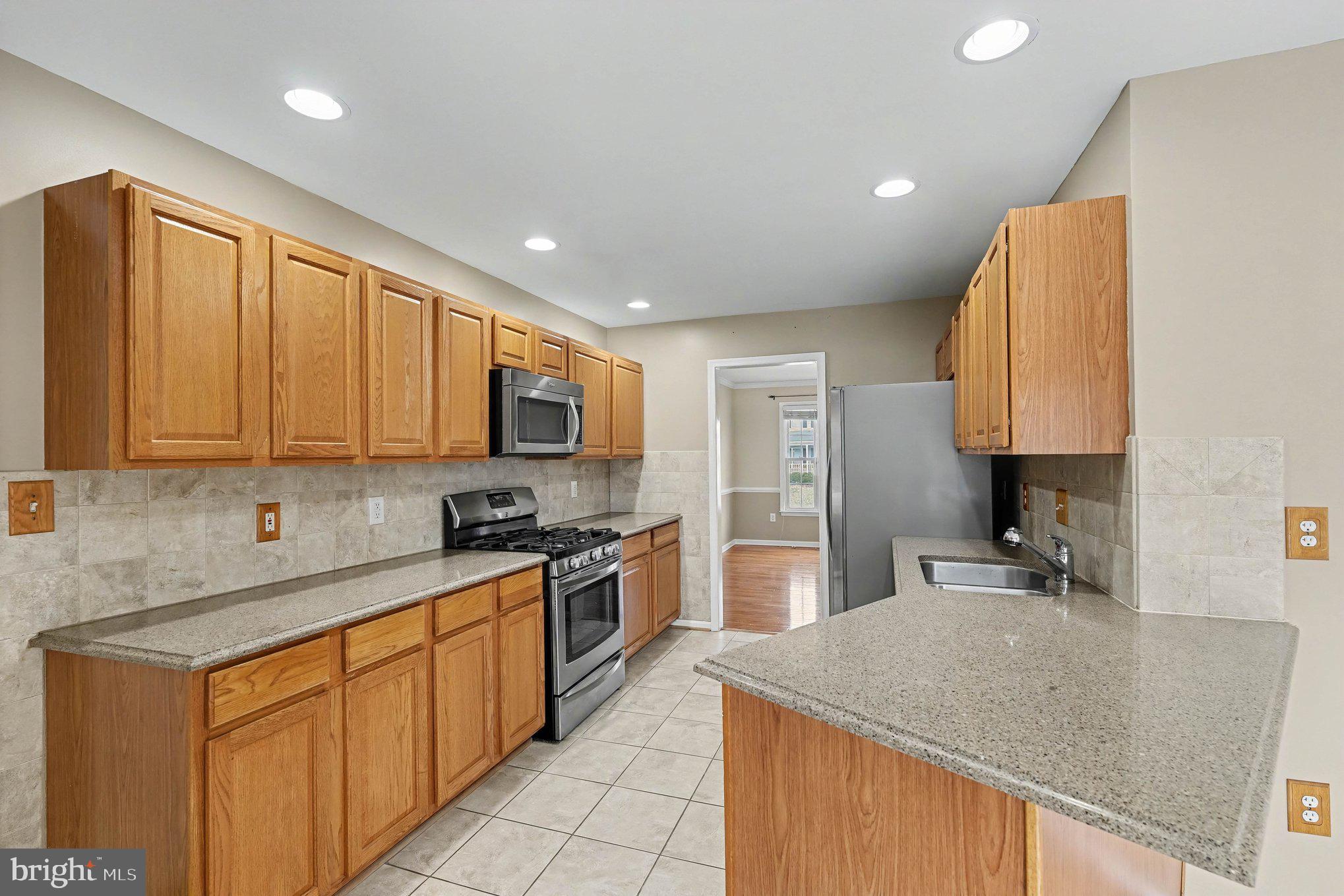 RIVER MEADOWS - Residential