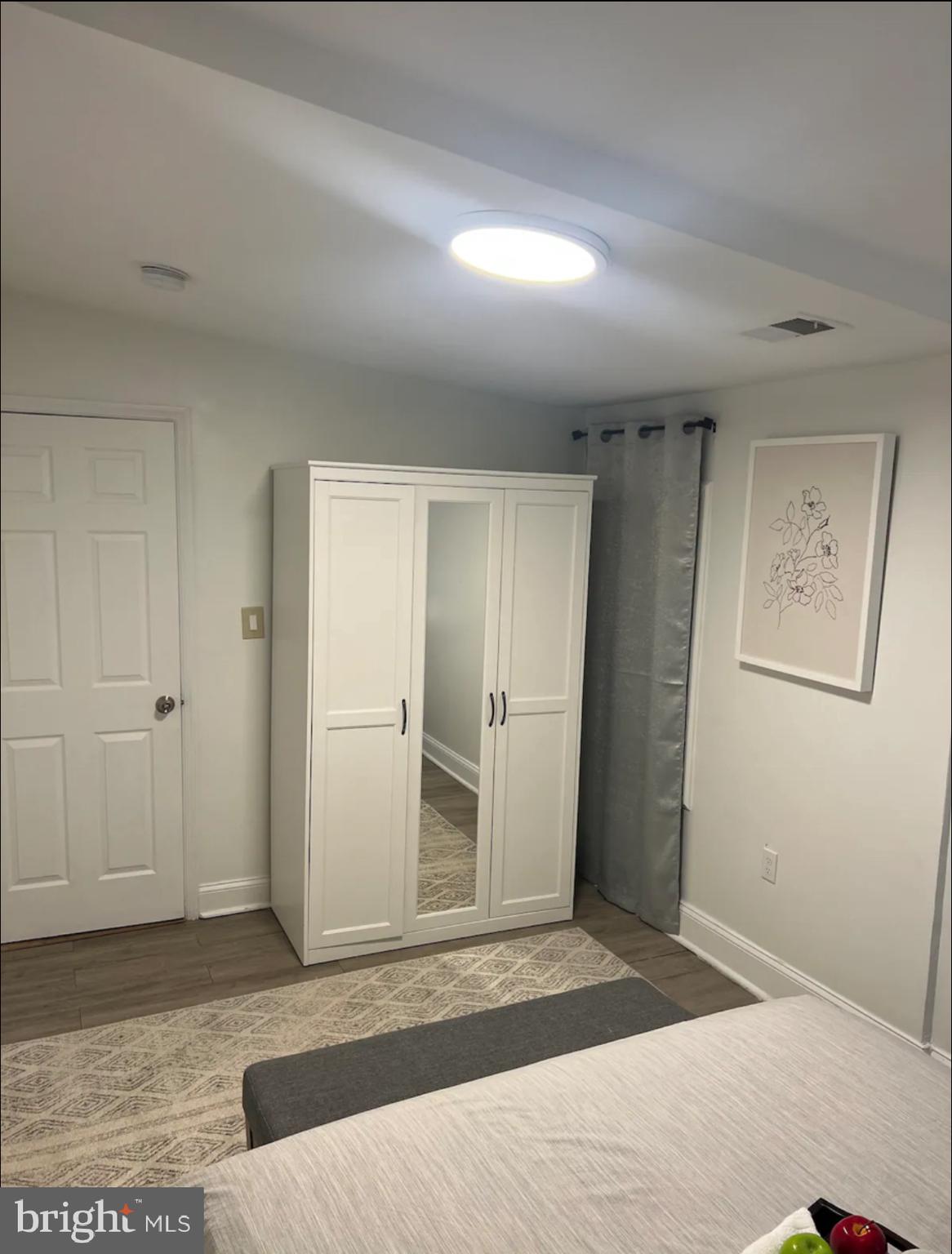 WHEATON OUT RES. (1) - Residential