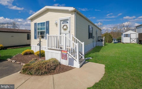 Mobile Home For Sale - 154 Hillside Ct Ct<br/> NORTH WALES, PA 19454