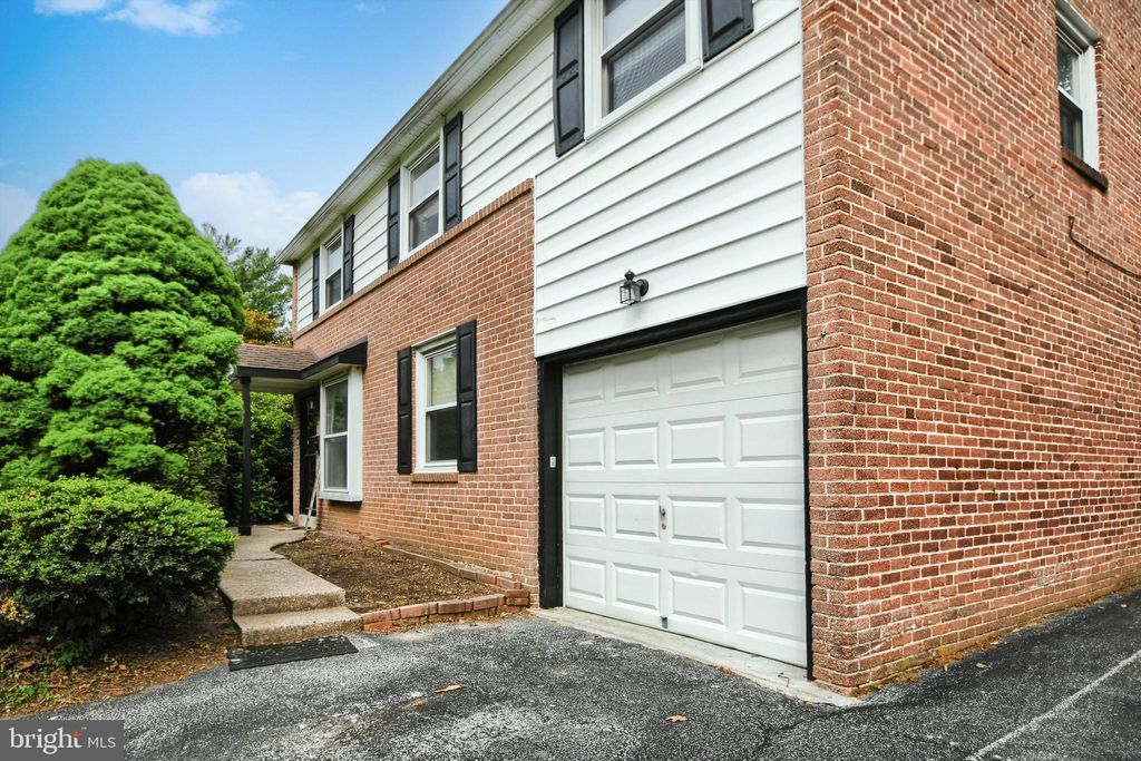 Photo of 3018 Joshua Road, LAFAYETTE HILL, PA 19444 (MLS # PAMC2142104)