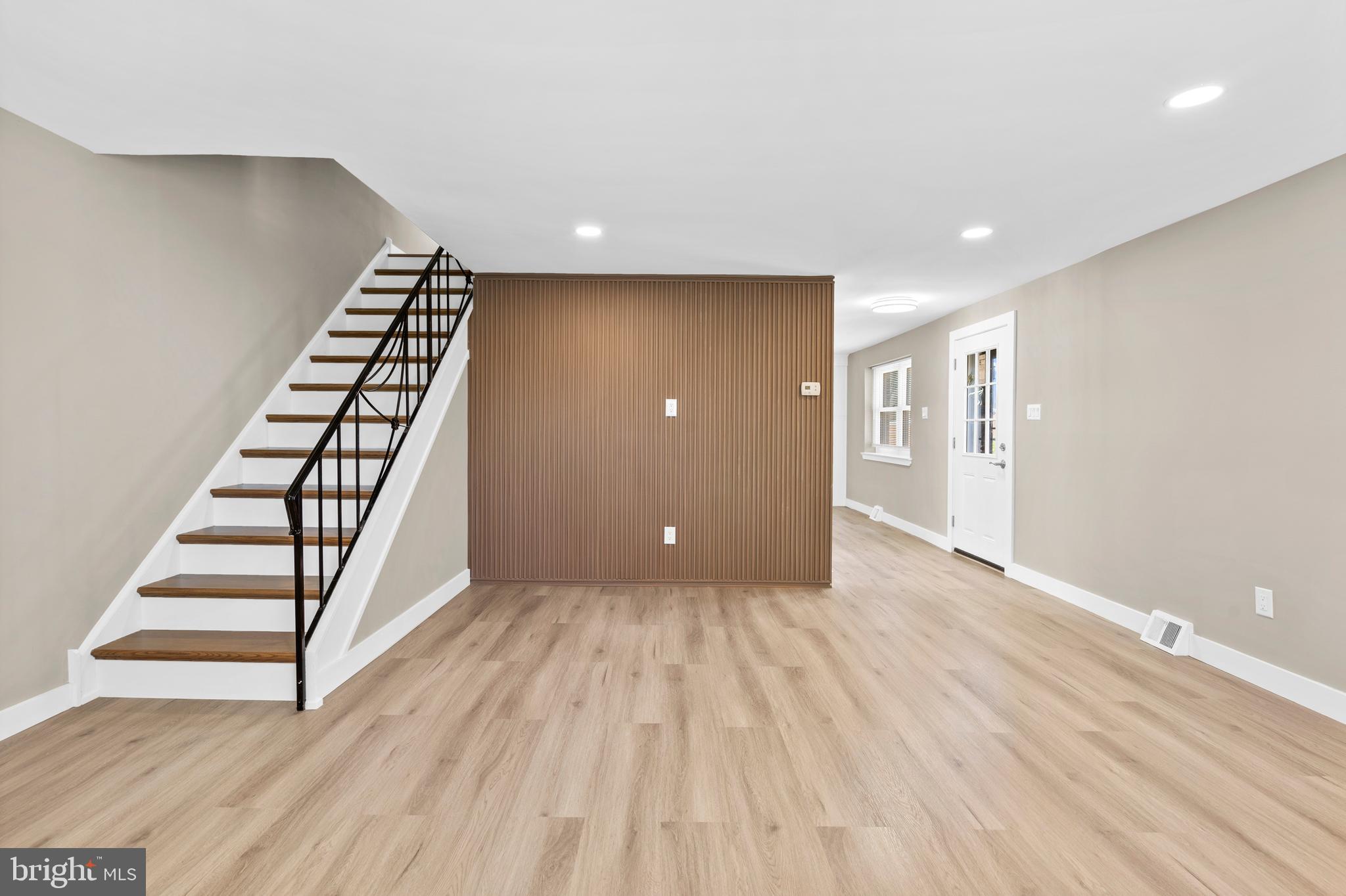 SOMERTON - Residential