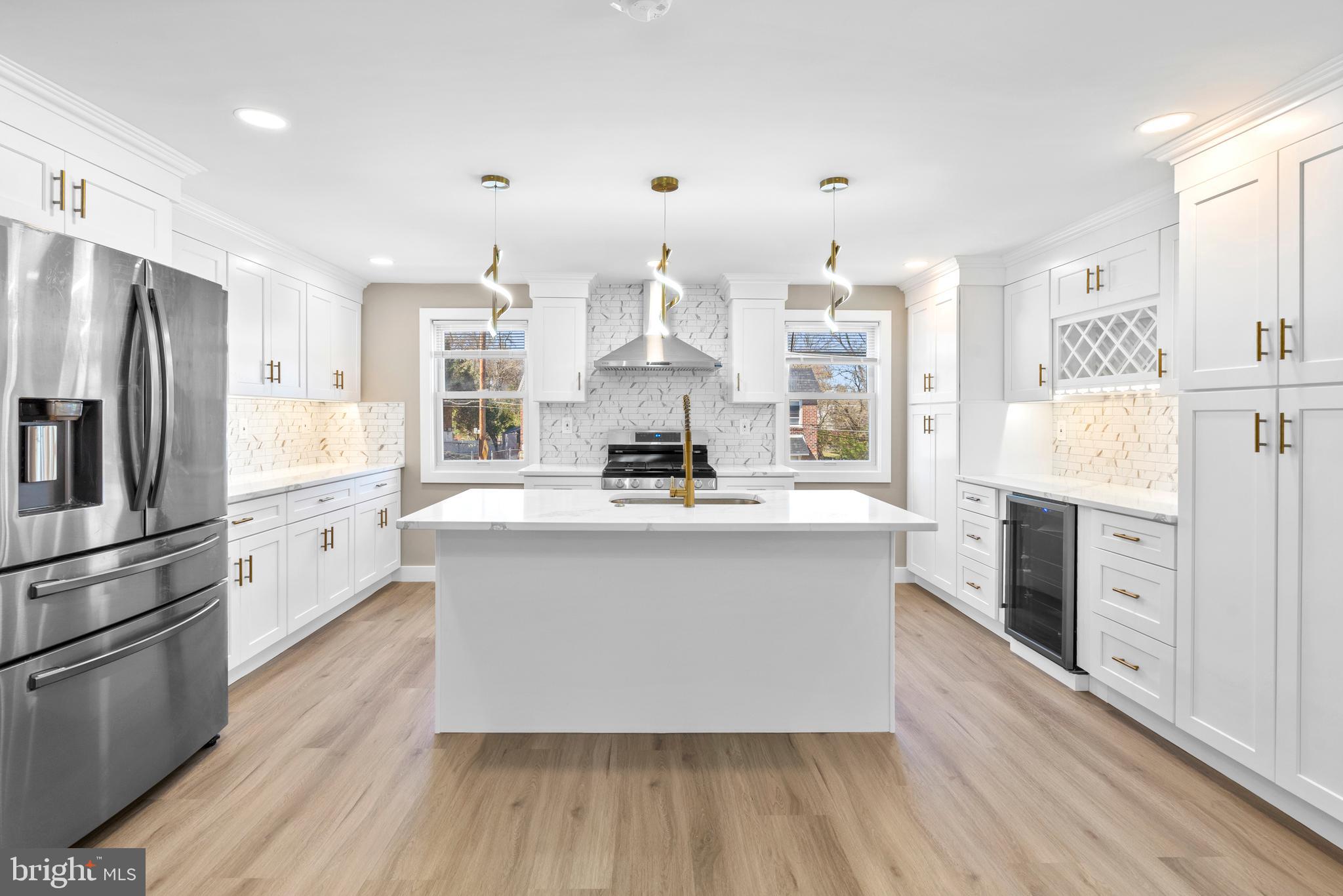 SOMERTON - Residential