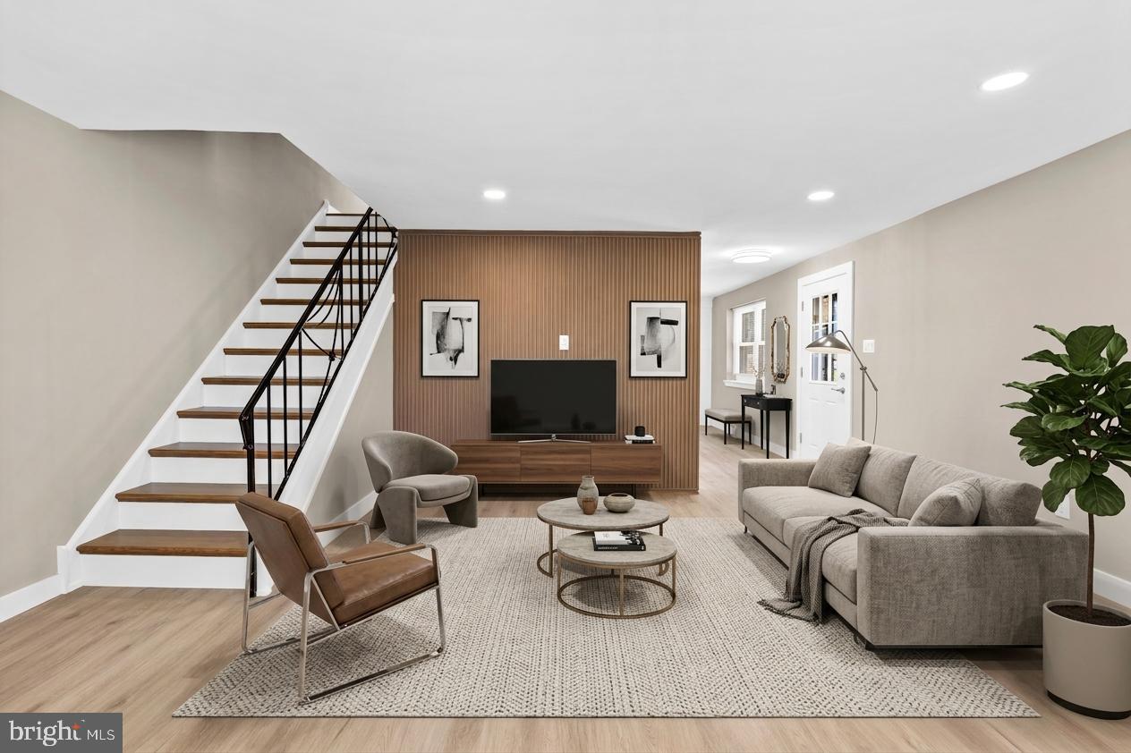 SOMERTON - Residential