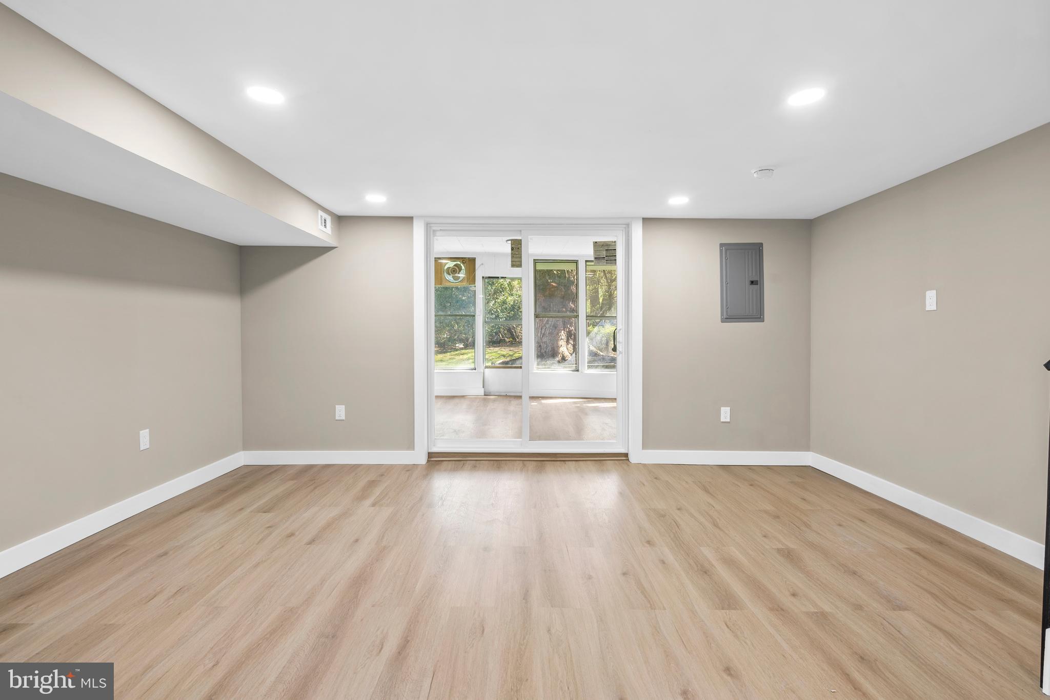 SOMERTON - Residential