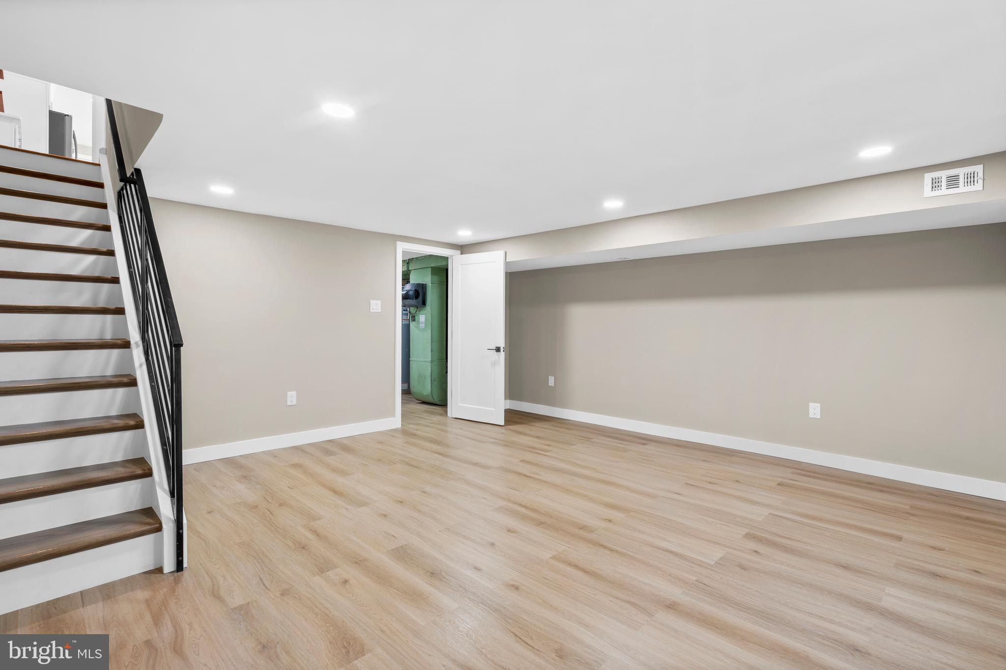 SOMERTON - Residential