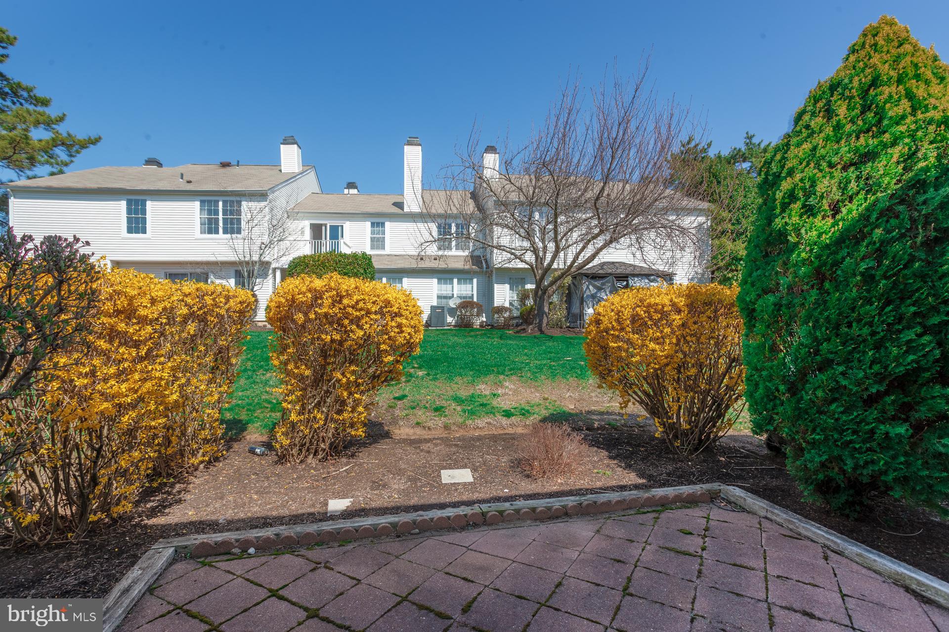 VILLAGE SHIRES - Residential