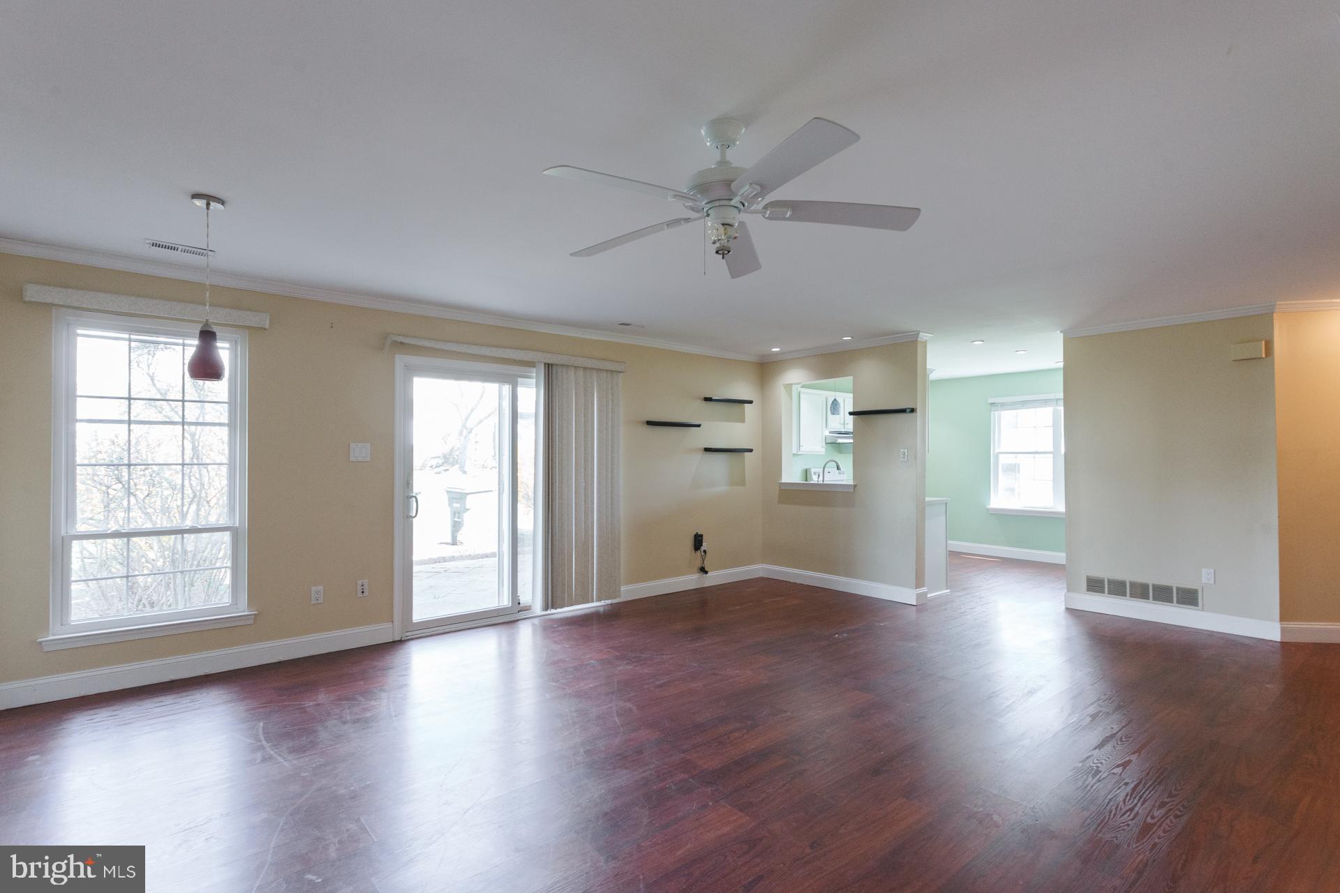 VILLAGE SHIRES - Residential