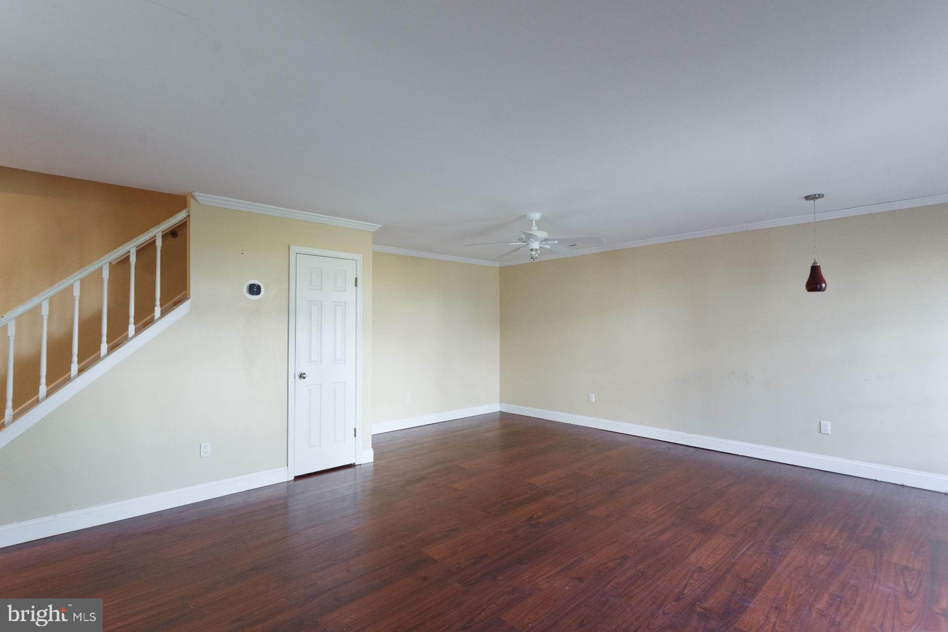 VILLAGE SHIRES - Residential