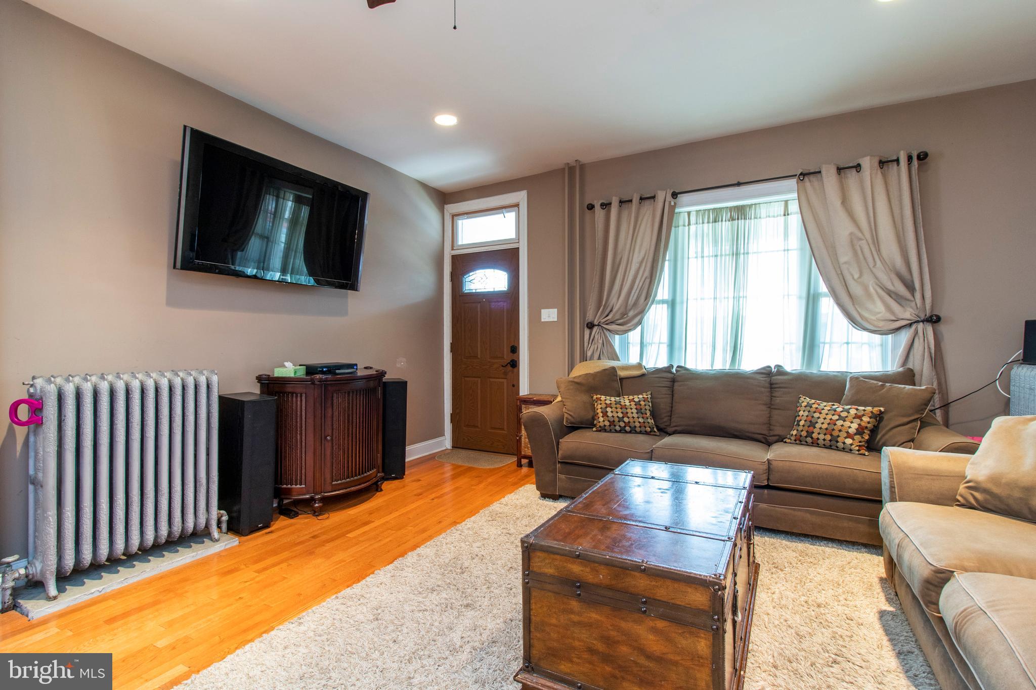 ROXBOROUGH - Residential Lease