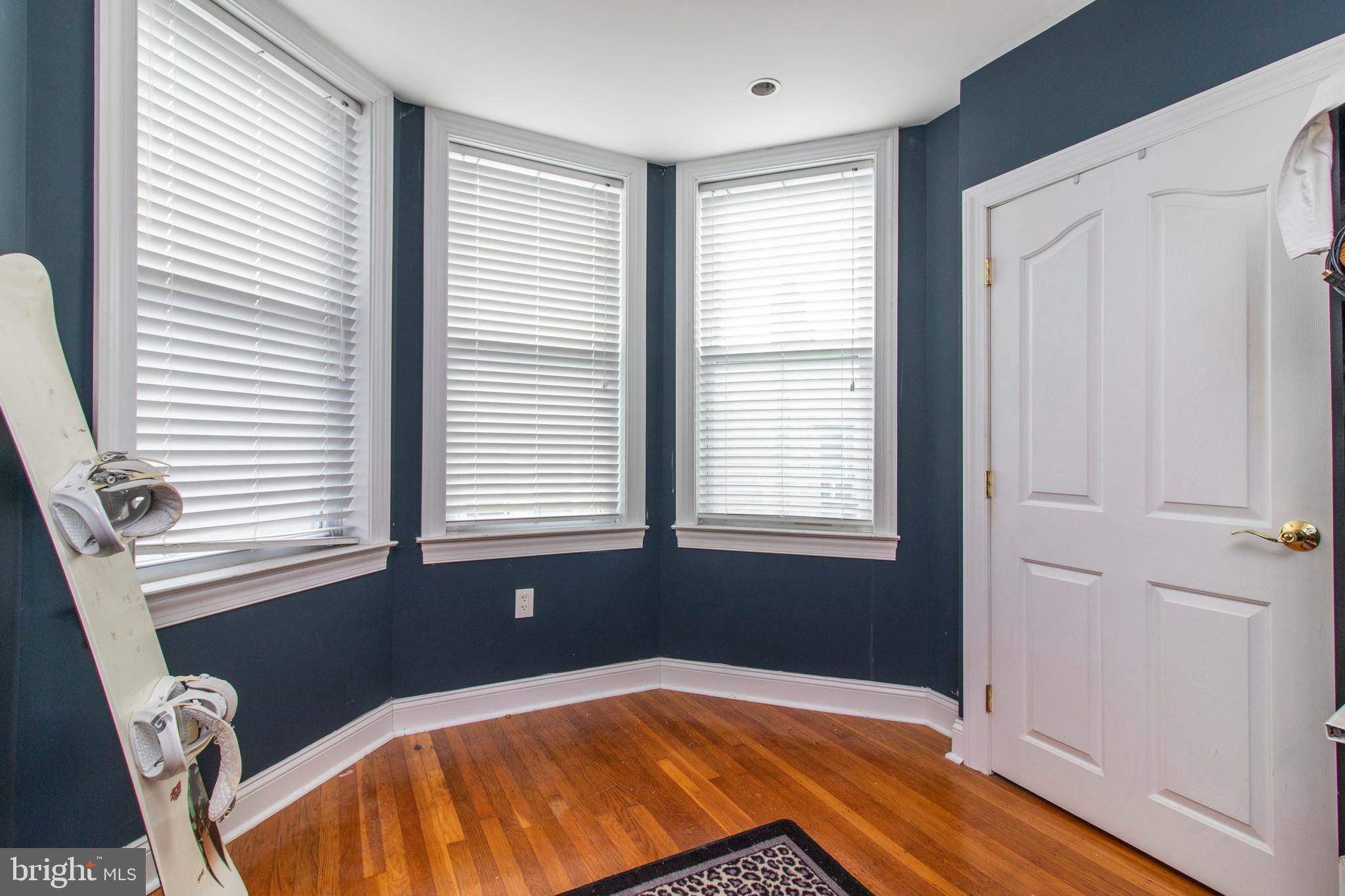 ROXBOROUGH - Residential Lease