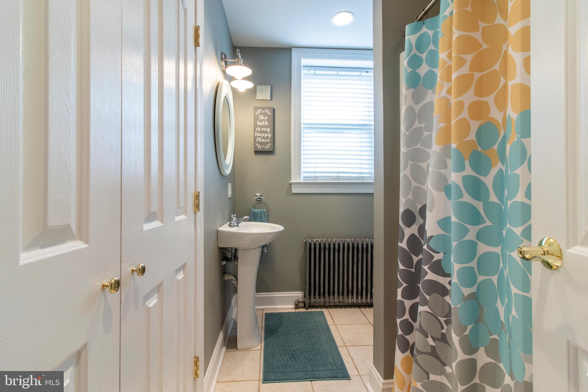 ROXBOROUGH - Residential Lease