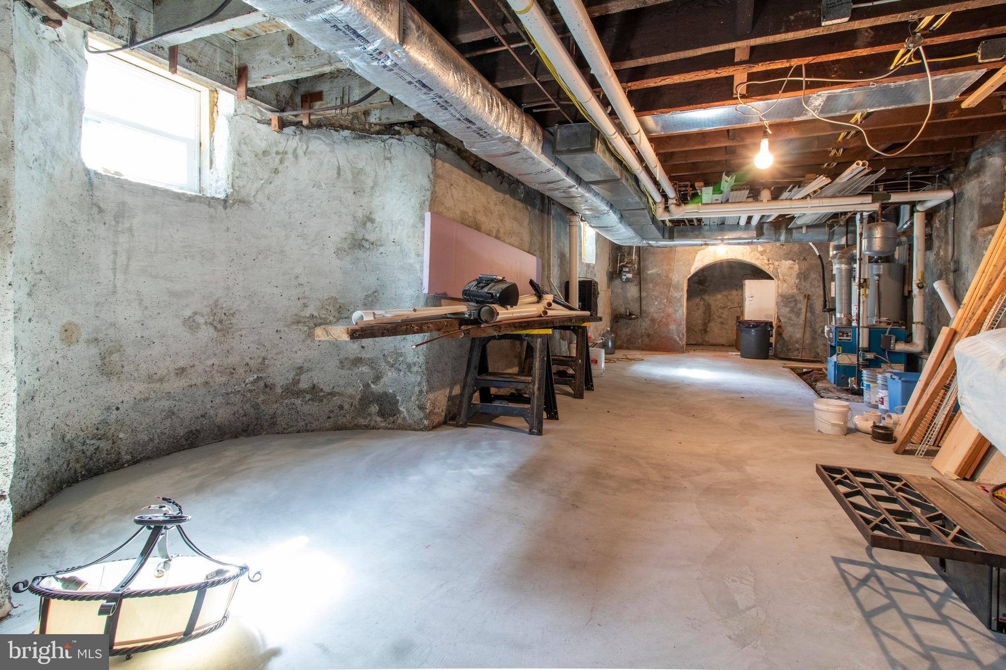 ROXBOROUGH - Residential Lease