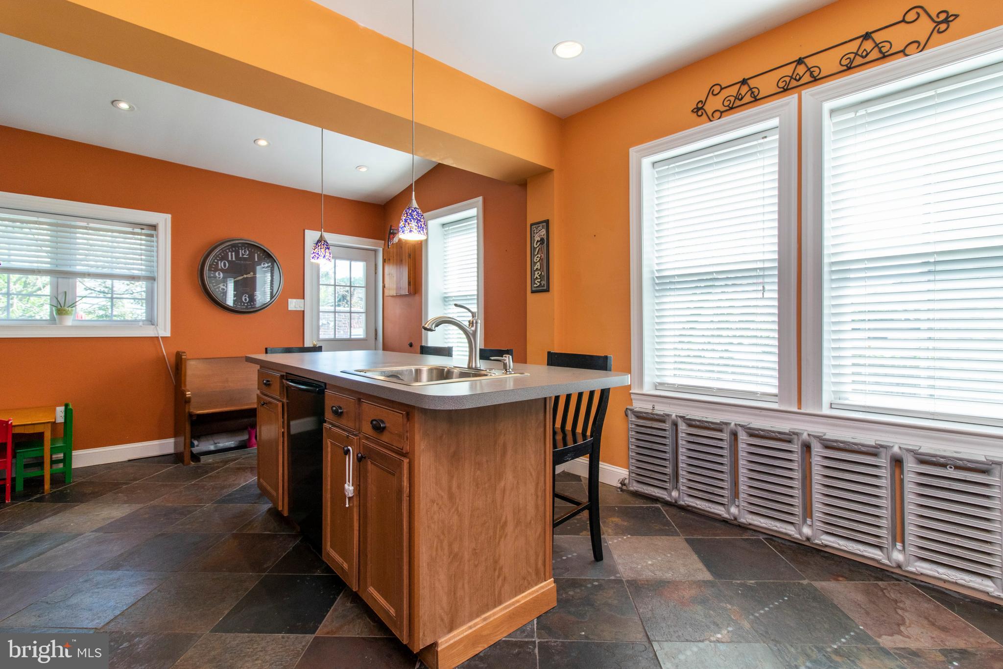 ROXBOROUGH - Residential Lease