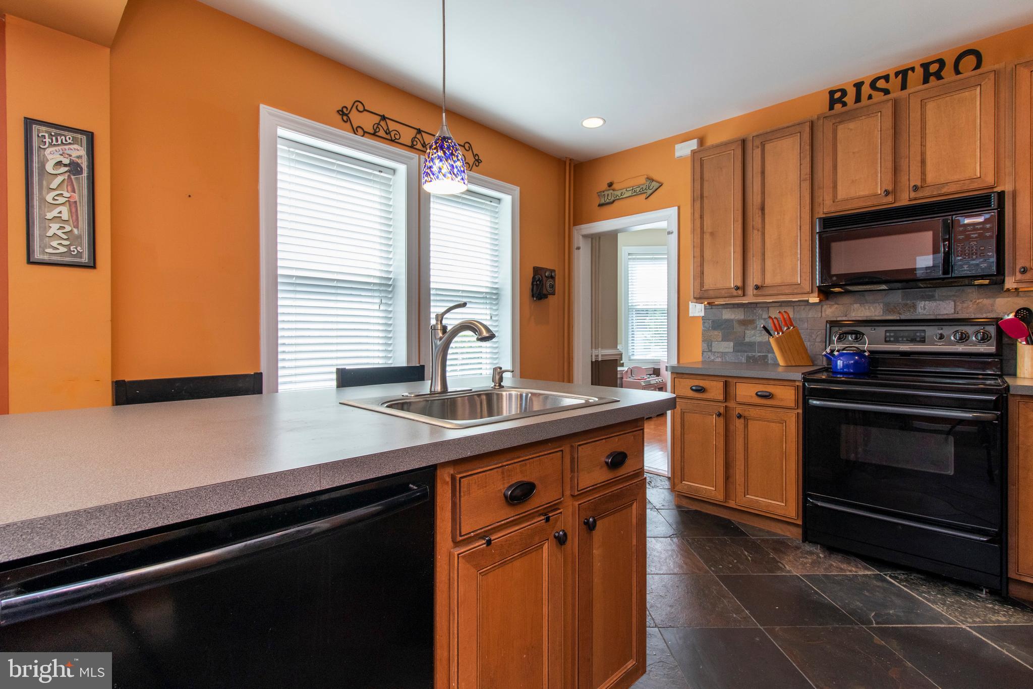 ROXBOROUGH - Residential Lease