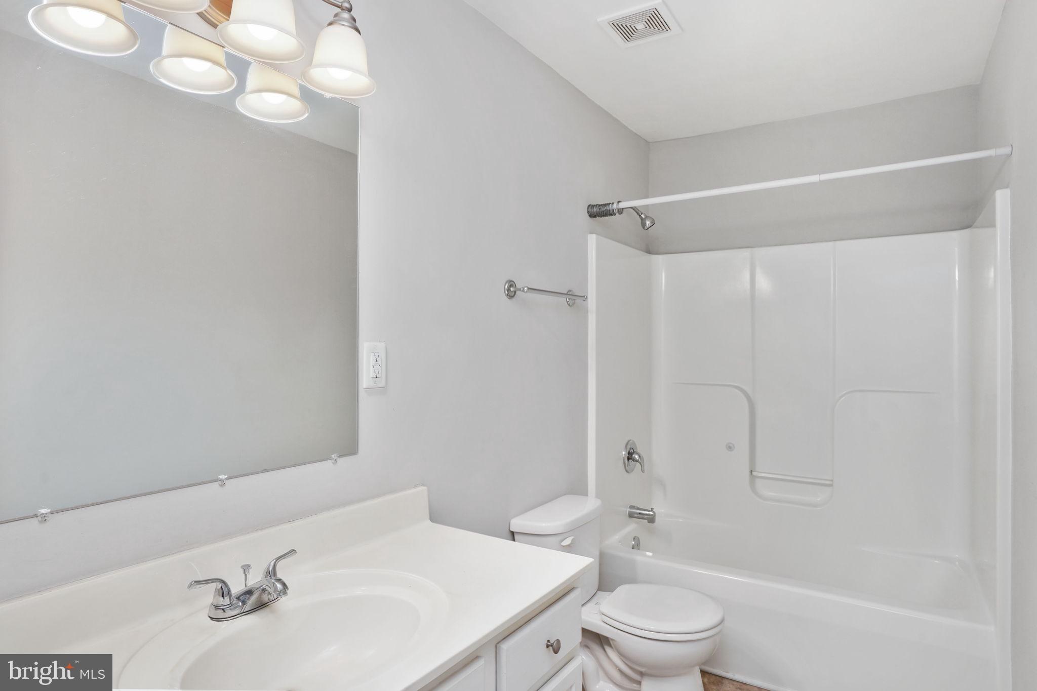 OAKLAND PARK - Residential