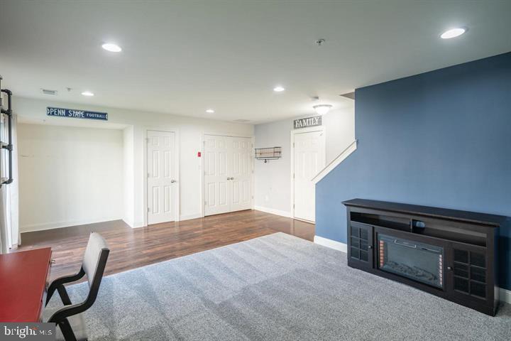 BIG OAK CROSSING - Residential Lease