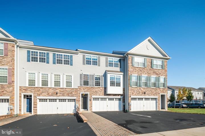 BIG OAK CROSSING - Residential Lease